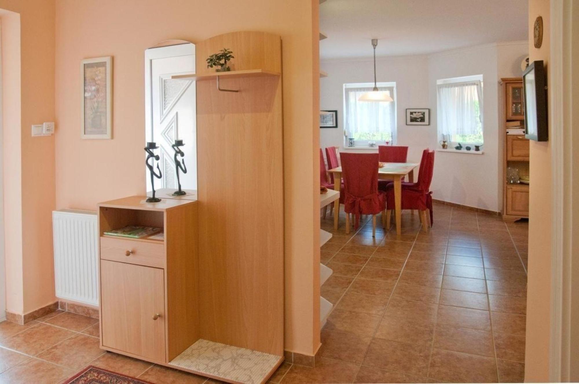 Hochwertiges Ferienhaus In Balatonbereny Mit Grill, Terrasse Und Pool Экстерьер фото