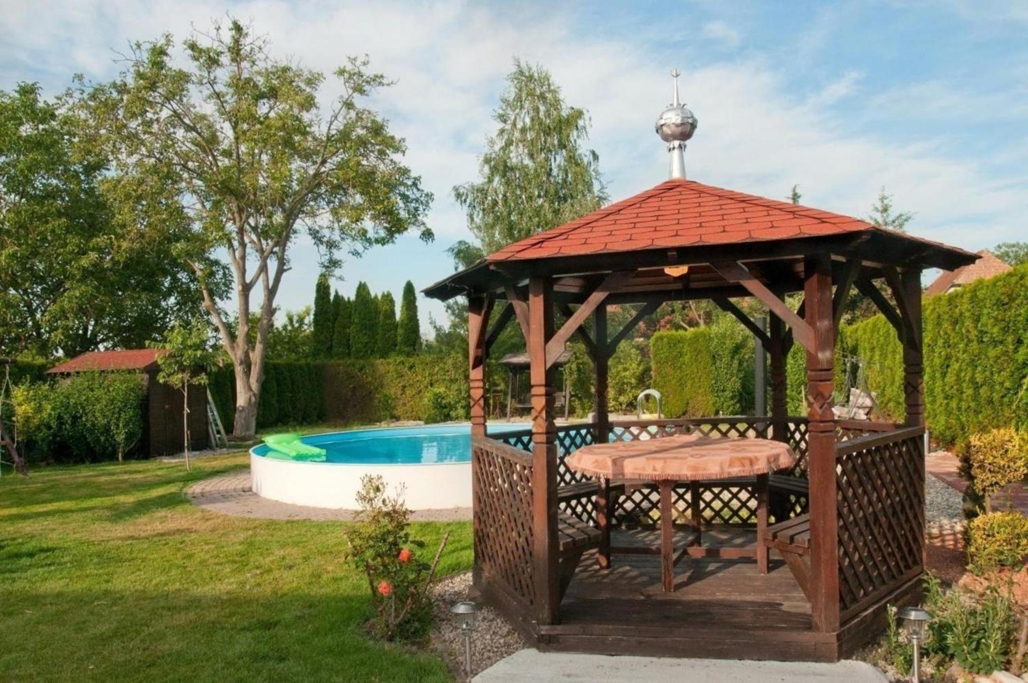 Hochwertiges Ferienhaus In Balatonbereny Mit Grill, Terrasse Und Pool Экстерьер фото
